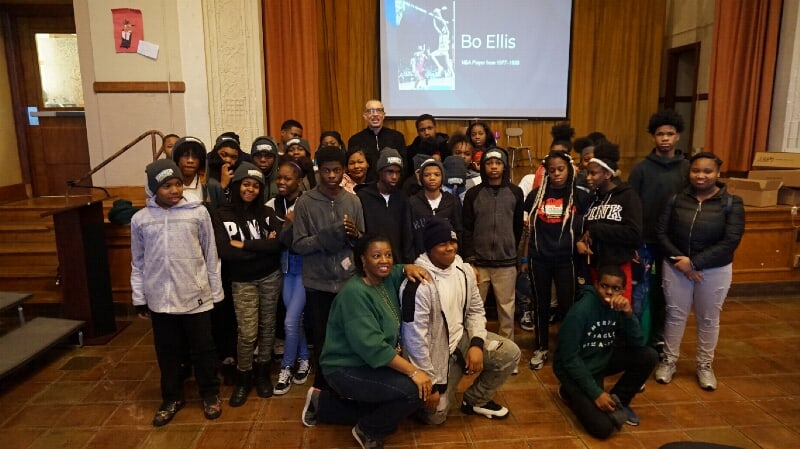 Bo_WithStudents