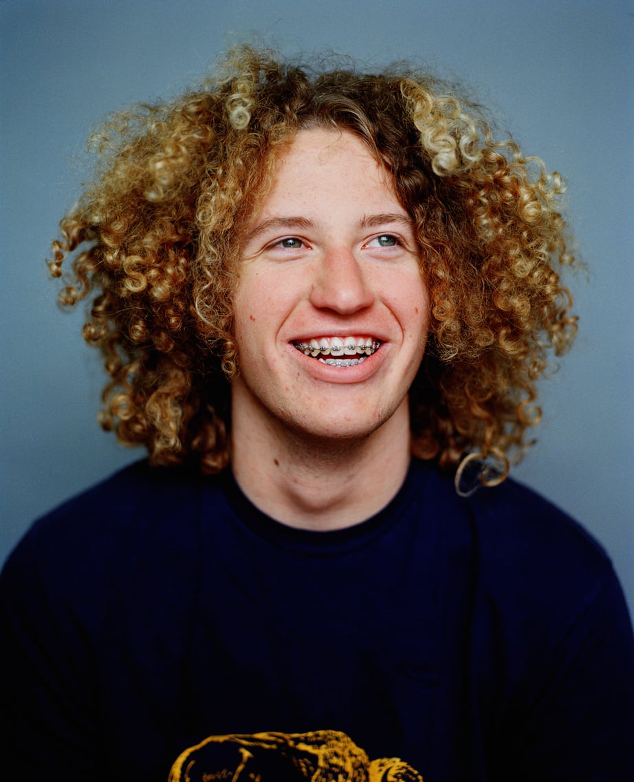 Family-Teenager-curly-200156482-GO